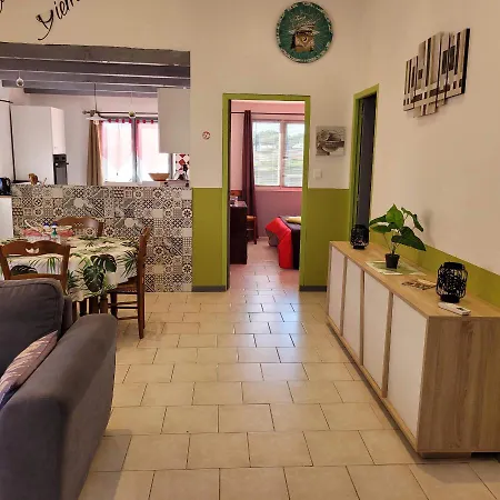 Et Spacieux Ensoleillé Appartement Valros